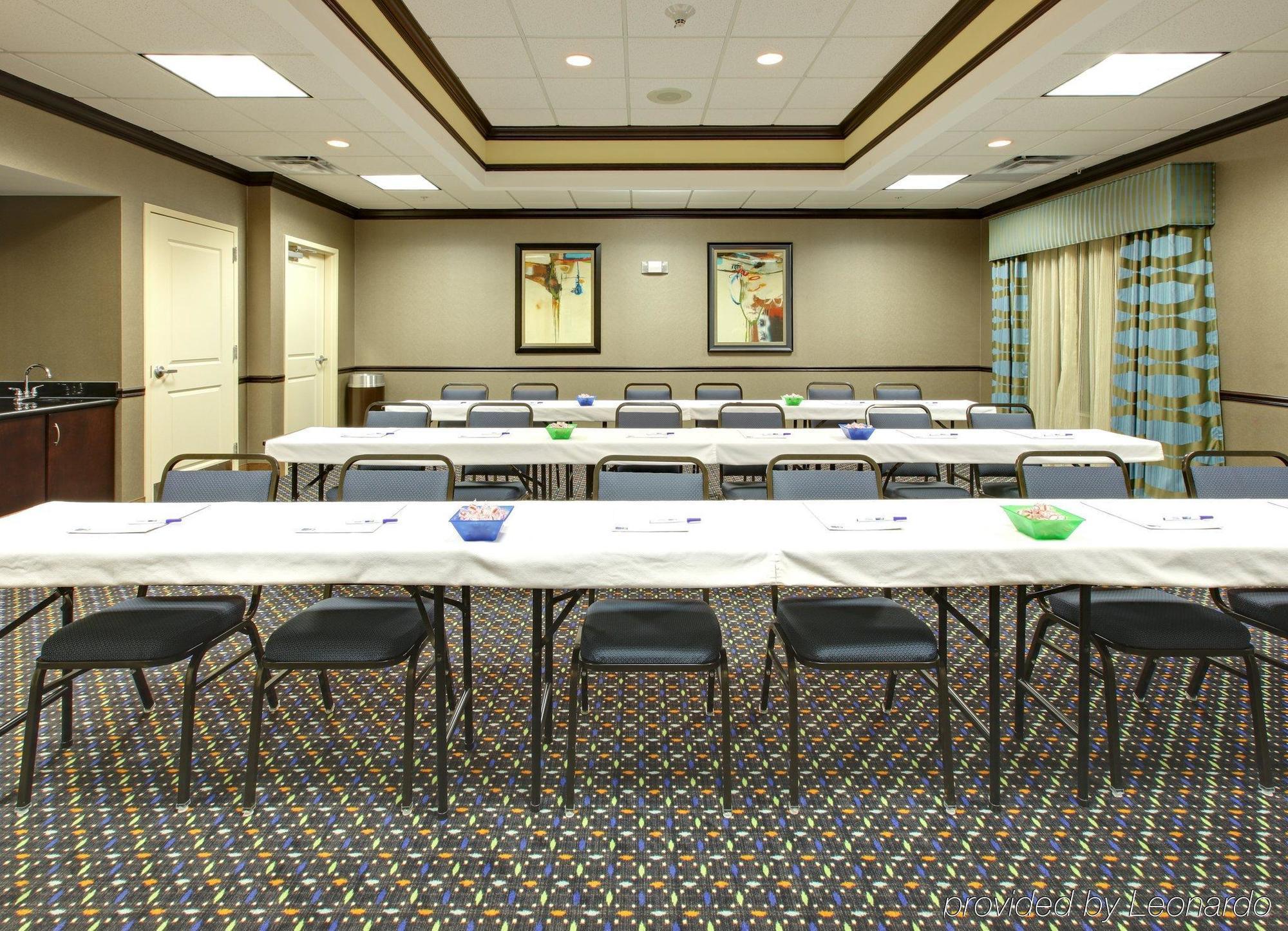 Holiday Inn Express & Suites Covington By Ihg Зручності фото