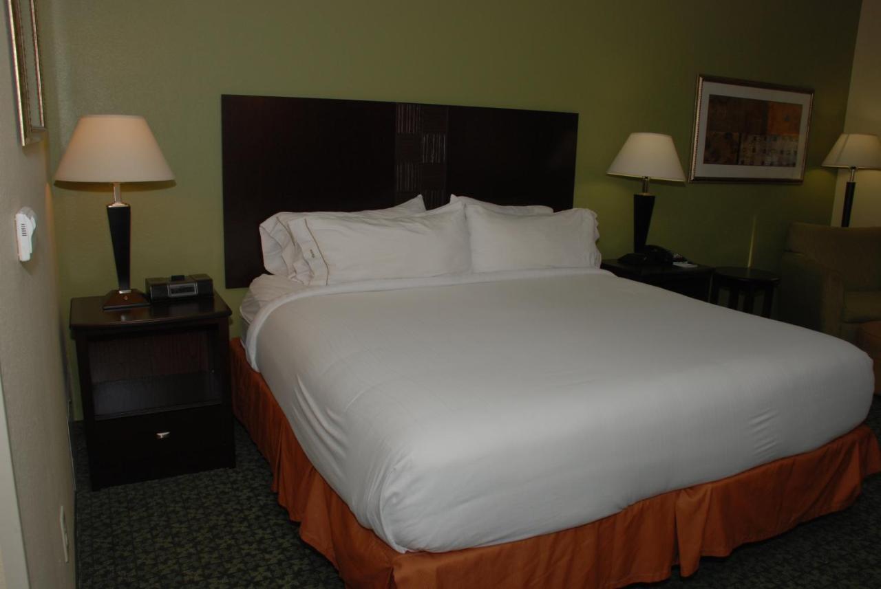 Holiday Inn Express & Suites Covington, An Ihg Hotel Екстер'єр фото