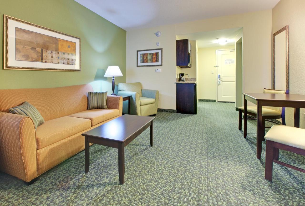 Holiday Inn Express & Suites Covington, An Ihg Hotel Екстер'єр фото